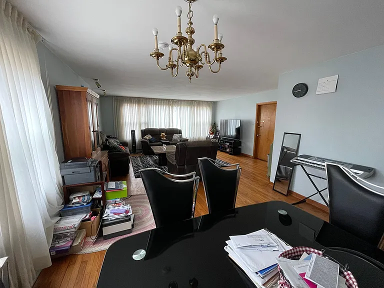 8333 Trumbull Ave #2 — Photo 23