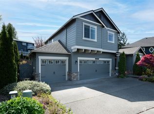 8204 NE 163rd Pl, Kenmore, WA 98028