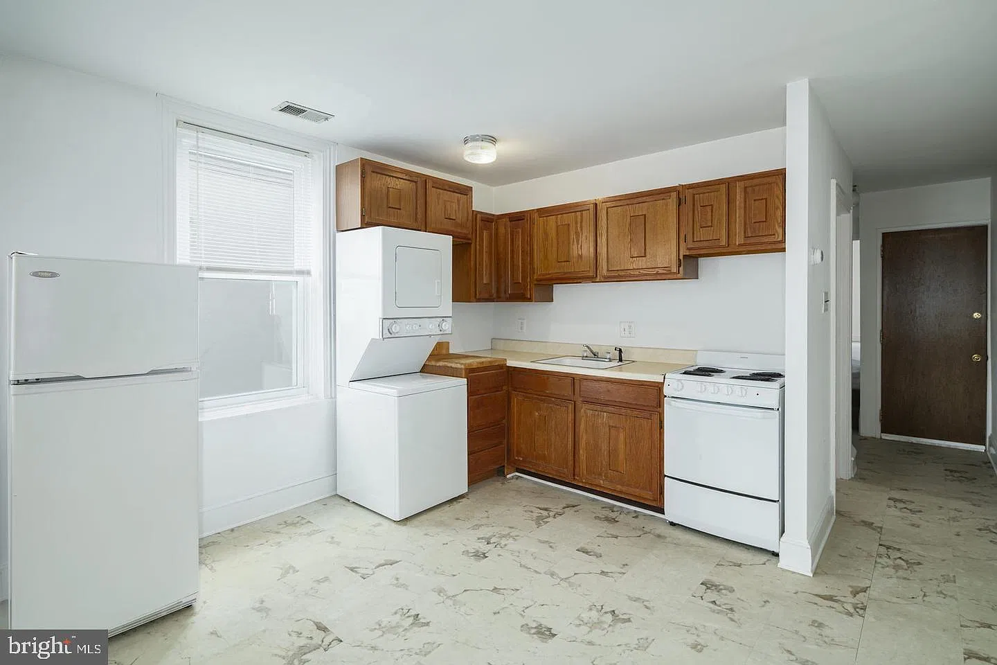 2 bed, 1.0 bath, 800 sqft, $1,500 — Photo 4