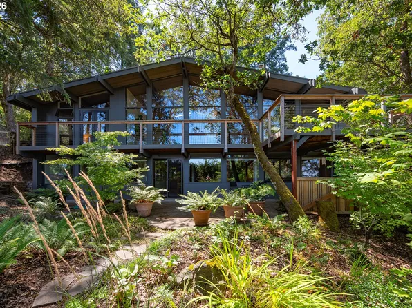 1210 Lemery Ln, Eugene, OR 97405