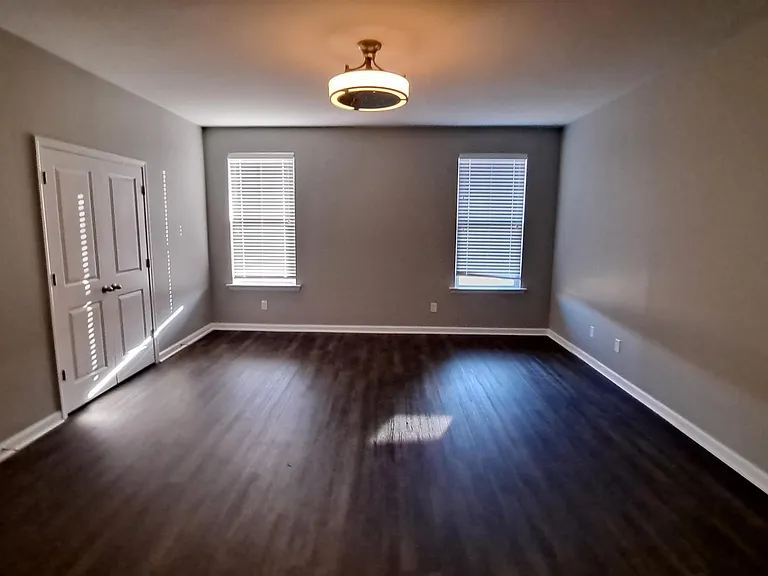 107 Westbourne Way — Photo 5