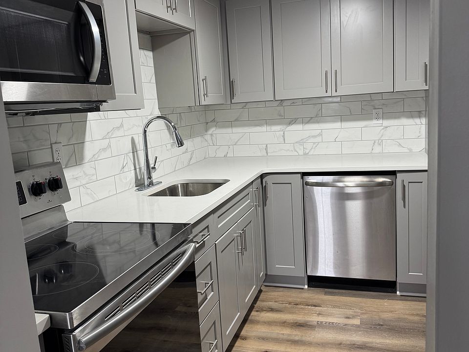 1st image of 3210 Ruby Dr