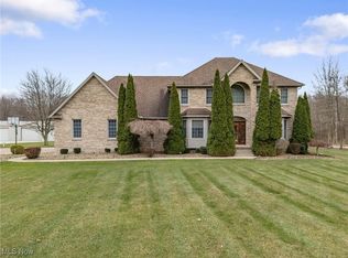 5018 Avalon Rd NW, Carrollton, OH 44615