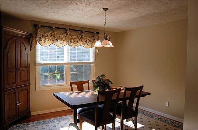12x11 formal Dining Room with built-in serving counter.