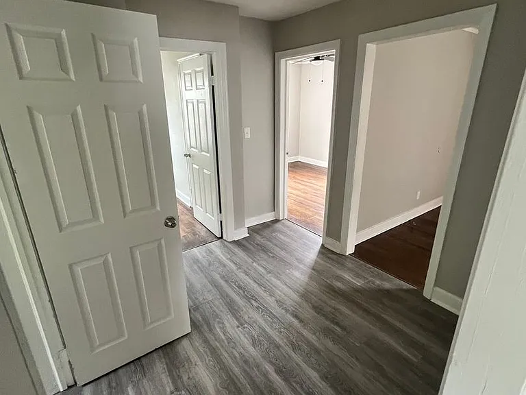 2325 Bancroft St — Photo 9