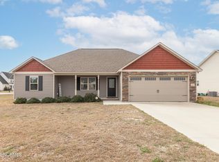 201 Tappi Ter, Hubert, NC 28539