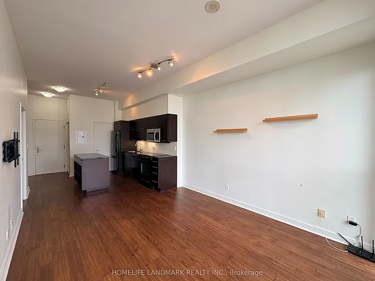 126 Simcoe St #2206 — Photo 3