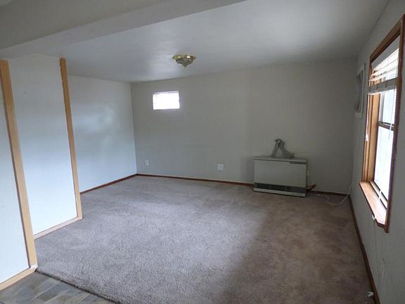 2nd image of 105 Grand Ave #A
