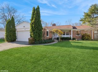 510 Rockland Ave, Lake Bluff, IL 60044