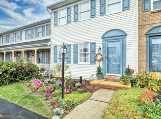 310 Robin Hill Cir, York, PA 17404