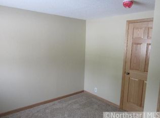 406 Kimberly Rd, Willernie, MN 55090