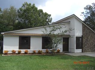 7422 Viewcrest Dr, Pensacola, FL 32504
