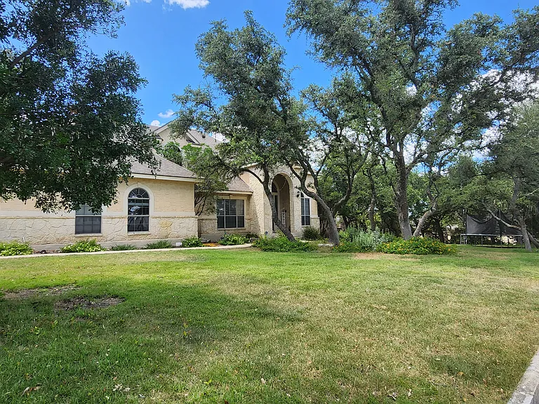 25815 Mount Carillon — Photo 3