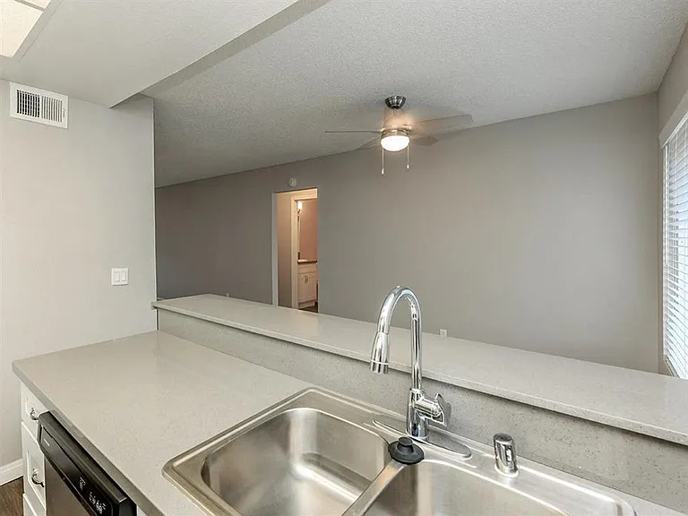 Briarwood Apartments — Photo 65