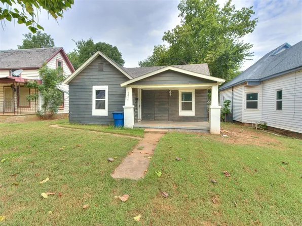 1214 W Logan Ave, Guthrie, OK 73044