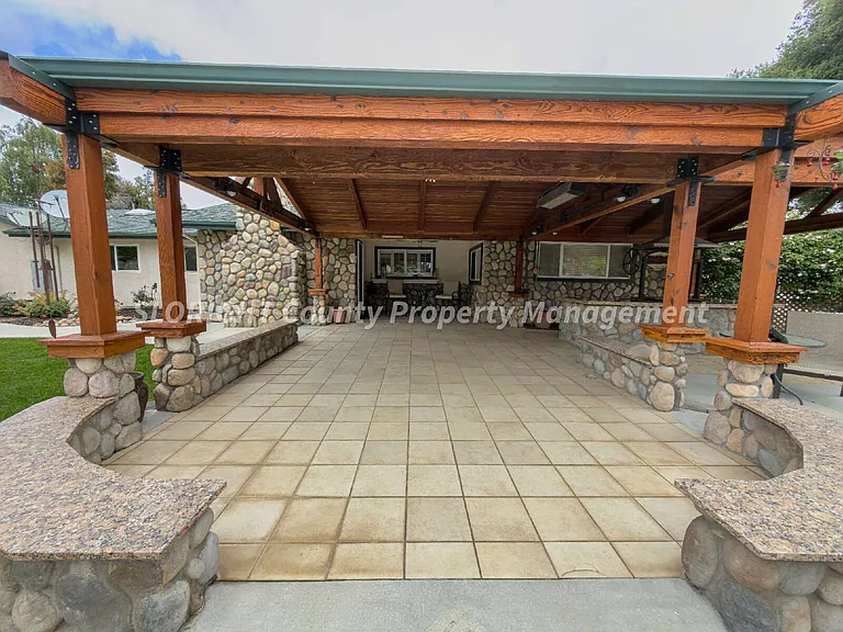 420 Sandwort Ln — Photo 35