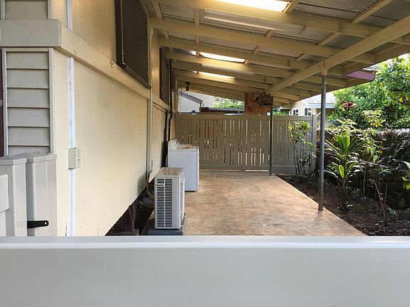 Great covered, quiet, outdoor space!