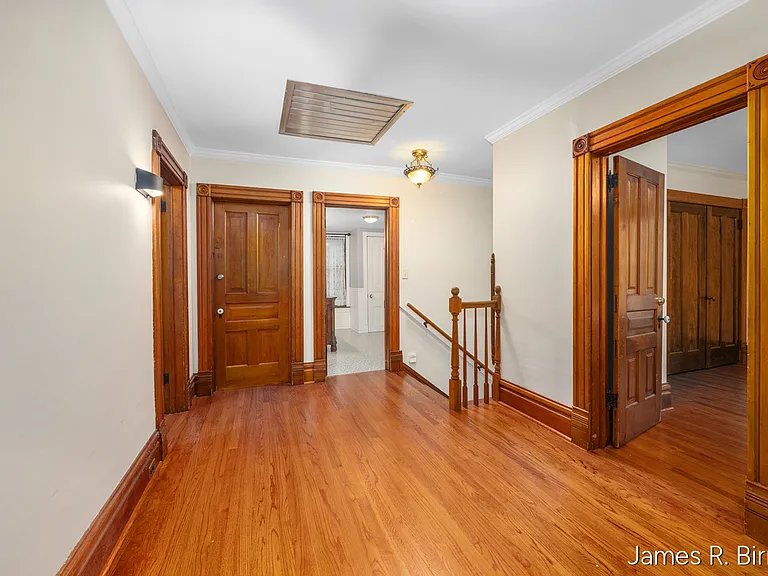 529 Avery St — Photo 19