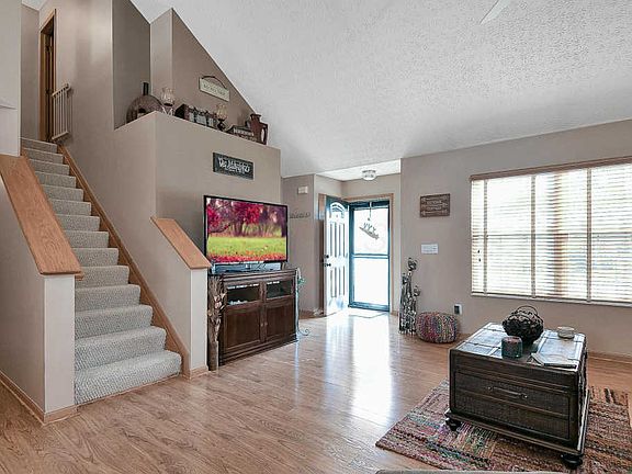 5th image of 9157 Tahoma St