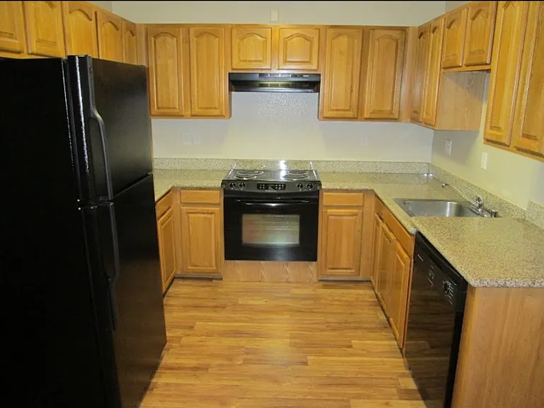 2005 San Jose Dr #117 — Photo 6