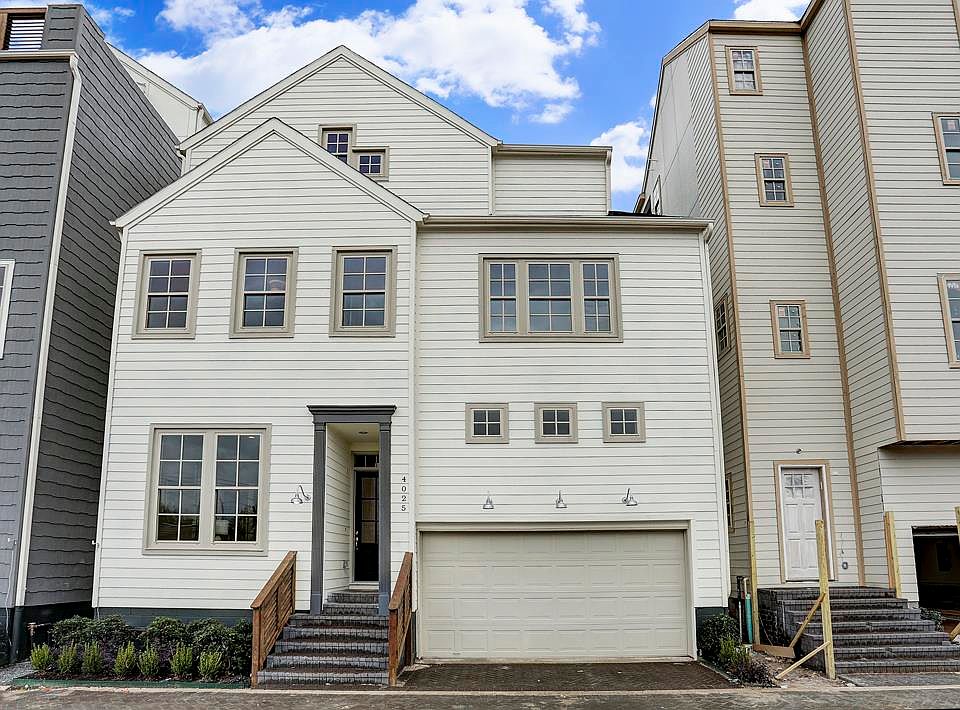 1st image of 4025 Woodshire Village Est