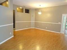 4th image of 810 Lakeworth Cir
