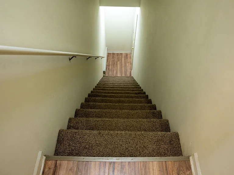 11874 Farmington Rd — Photo 13