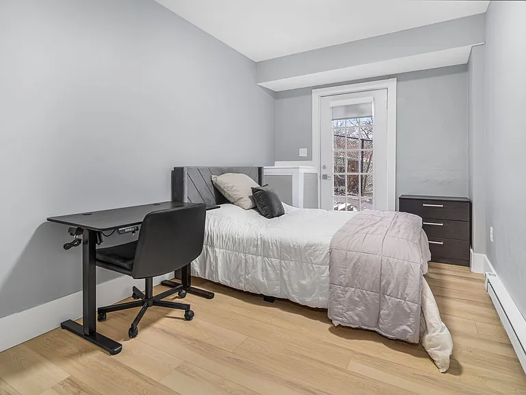 504 Stewart Ave — Photo 252