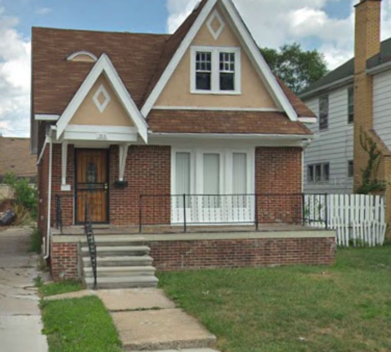 1st image of 266 Eastlawn St