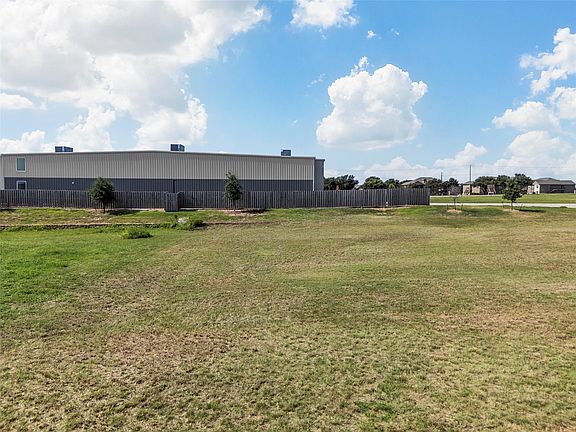 2nd image of 9924 Bridlewood Ln