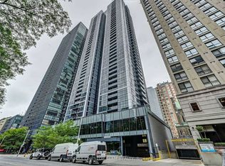 28 Ted Rogers Way #3511, Toronto, ON M4Y 2J4