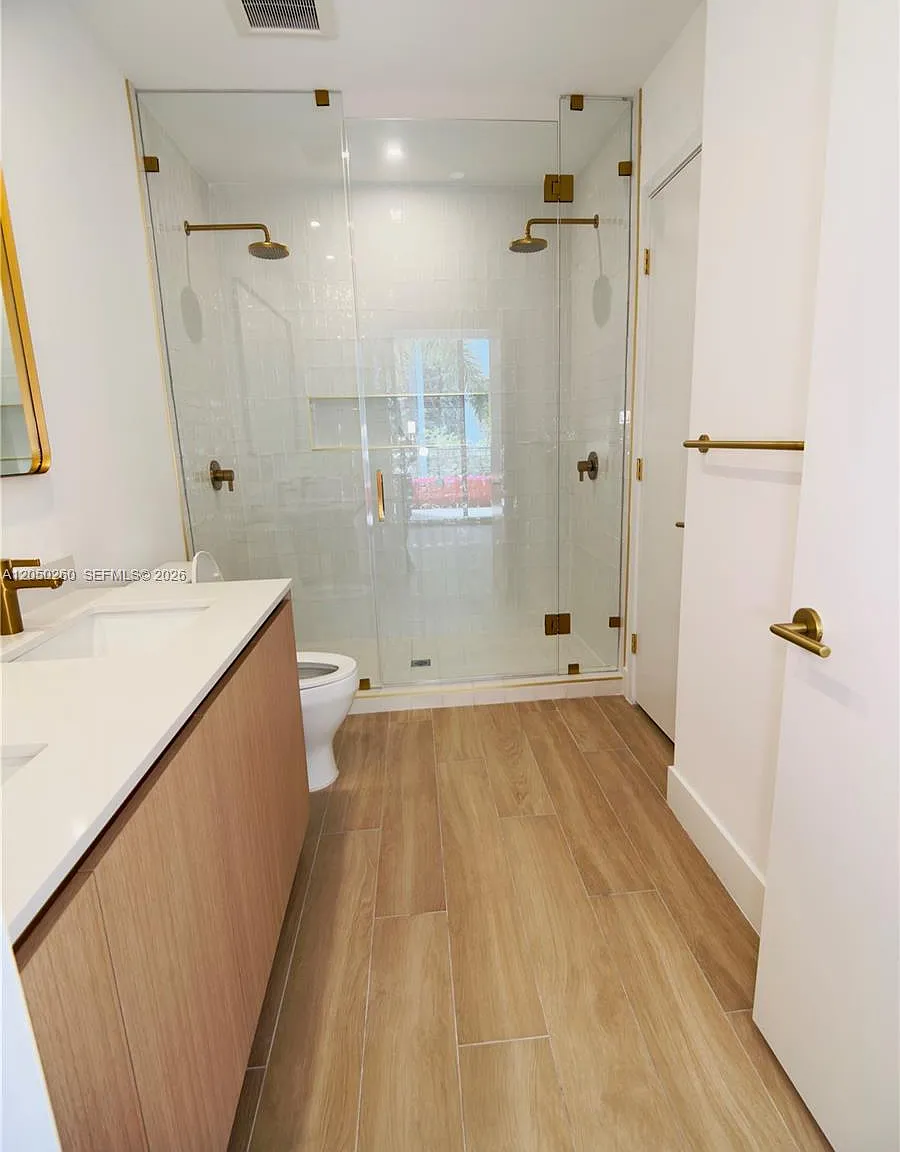 1 bed, 2.0 bath, $4,300 — Photo 4