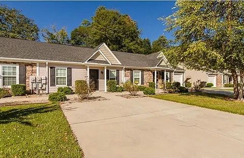 1st image of 216 Haley Dr