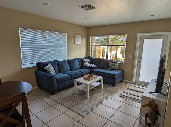 (undisclosed Address), Dania, FL 33004