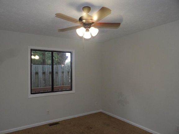 2nd image of 4389 Lakeside Dr #16