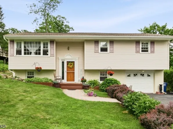 13 Anderson Ave, Rockaway Twp., NJ 07866