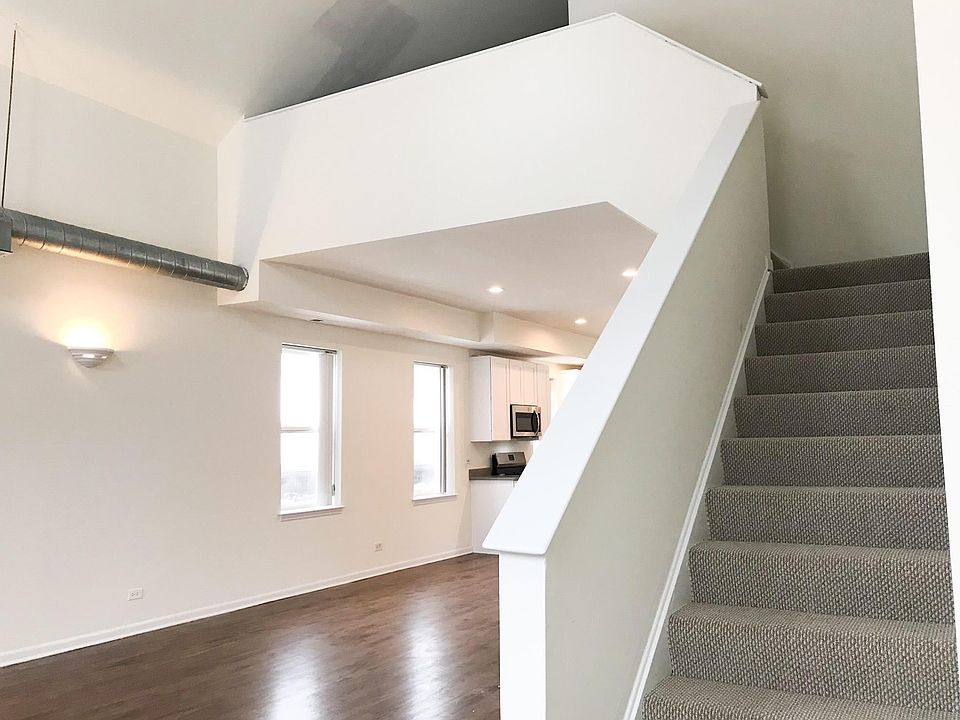 1st image of 1256 N Greenview Ave #2