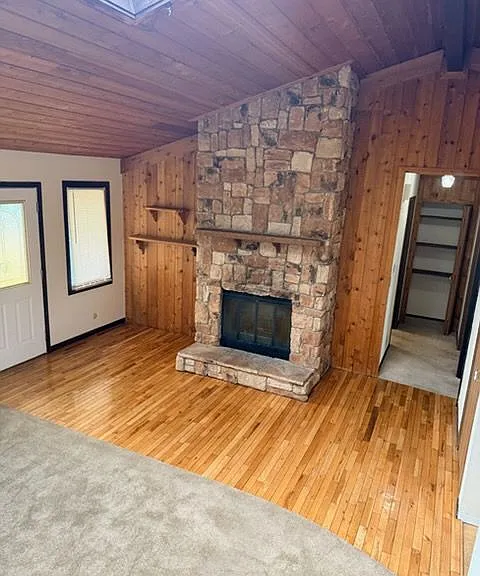 1630 W Greenwood Ave — Photo 4
