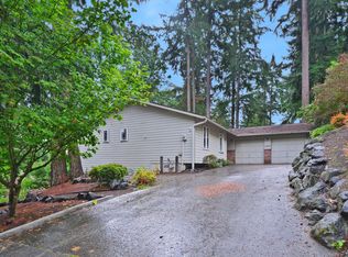 11025 SE 25th St, Bellevue, WA 98004
