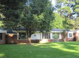 928 Hancock Rd, Crossett, AR 71635