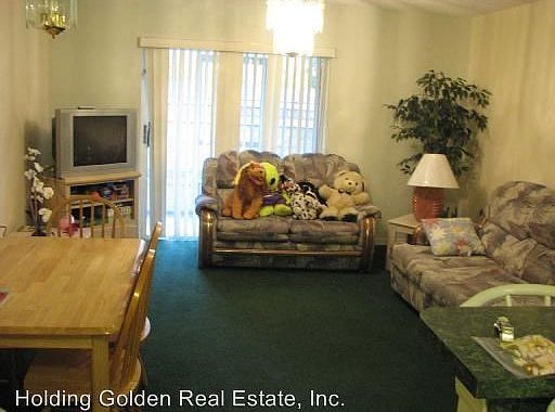 3rd image of 1659 Windsor Oak Ct