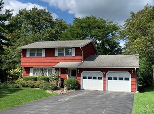 4947 Camelot Dr, Syracuse, NY 13215