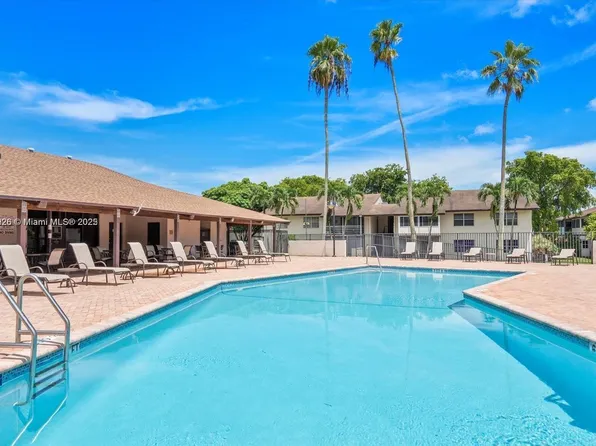 470 N Laurel Dr APT 3A, Margate, FL 33063