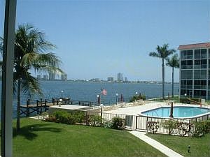 Direct Intracoastal Views!