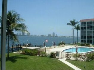 105 Paradise Harbour Blvd APT 205, Palm Beach Gardens, FL 33408