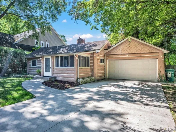8791 Maplewood Ave, Clarkston, MI 48348