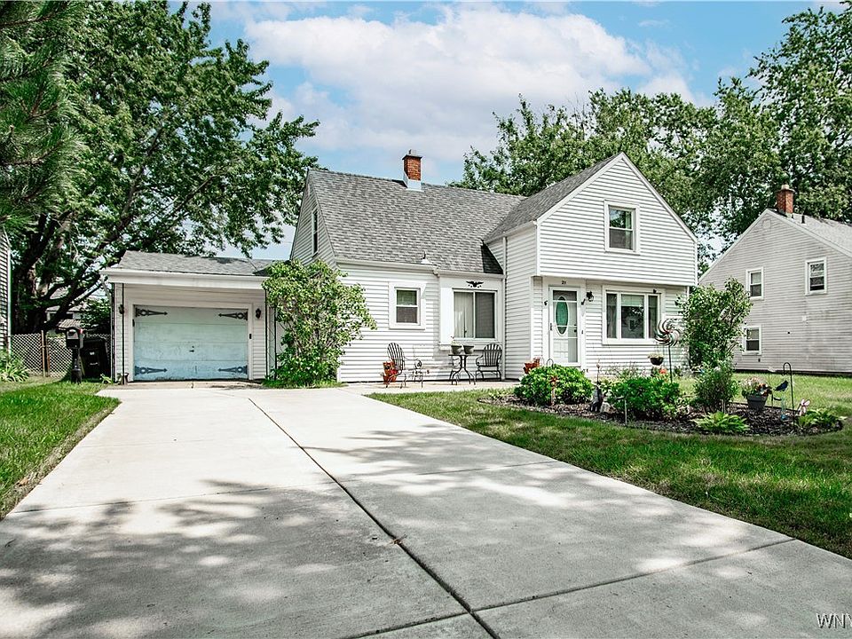1st image of 211 Kelvin Dr