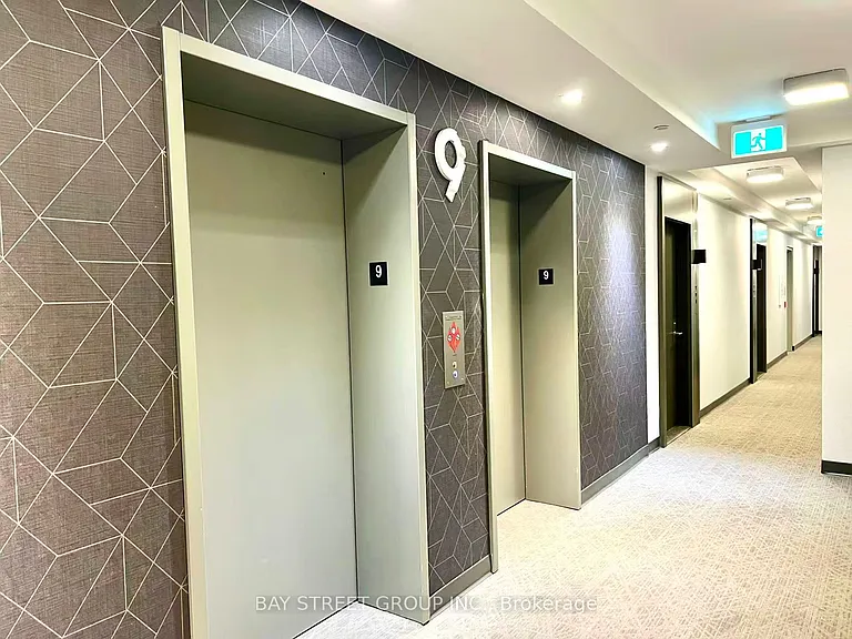 50 McCaul St #906 — Photo 14