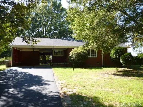 1802 Pennsylvania Ave, Kannapolis, NC 28083