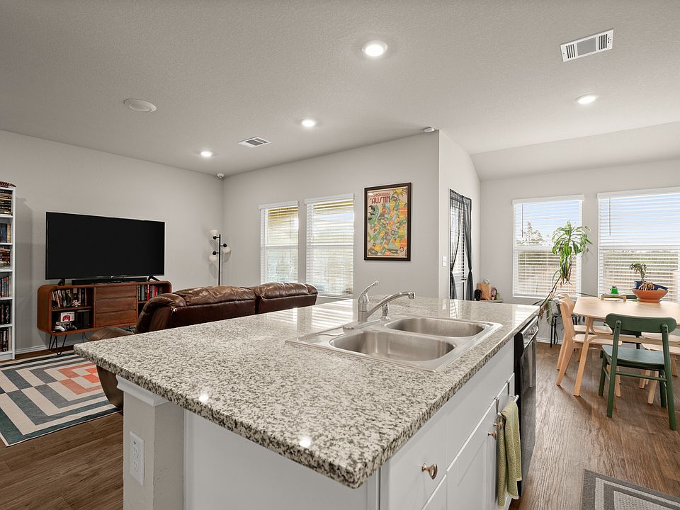 1st image of 5817 Brocade Dr